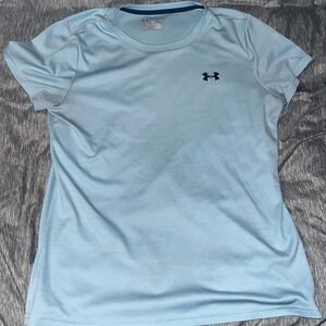 Under armour t shirt